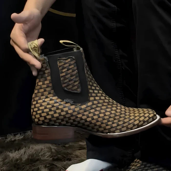 Bota Snake Couro Robusto Impermeável com Chapéu, Cinto e Faca
