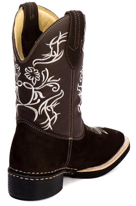 Bota Texana Feminina Bico Quadrado em Couro Nobuck Café com Detalhe Branco